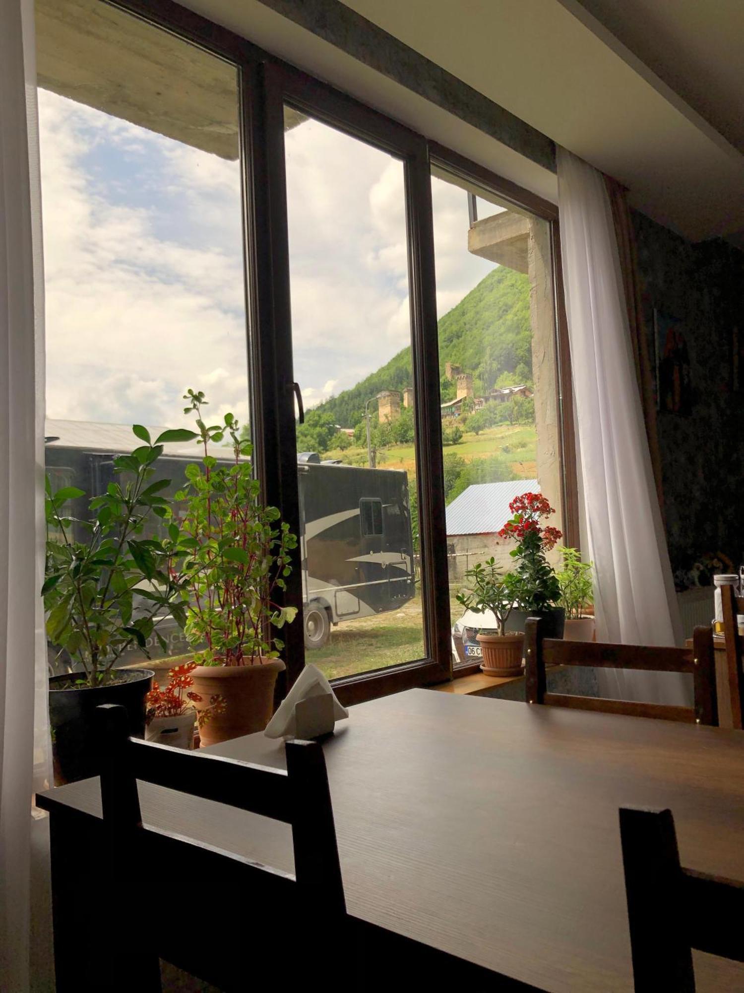 Ninama Hotel Mestia Luaran gambar